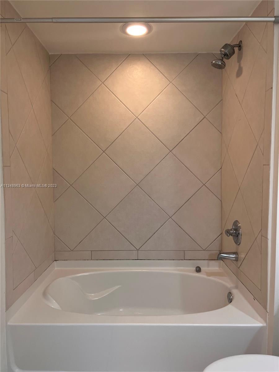 335 S Biscayne Blvd # 3202