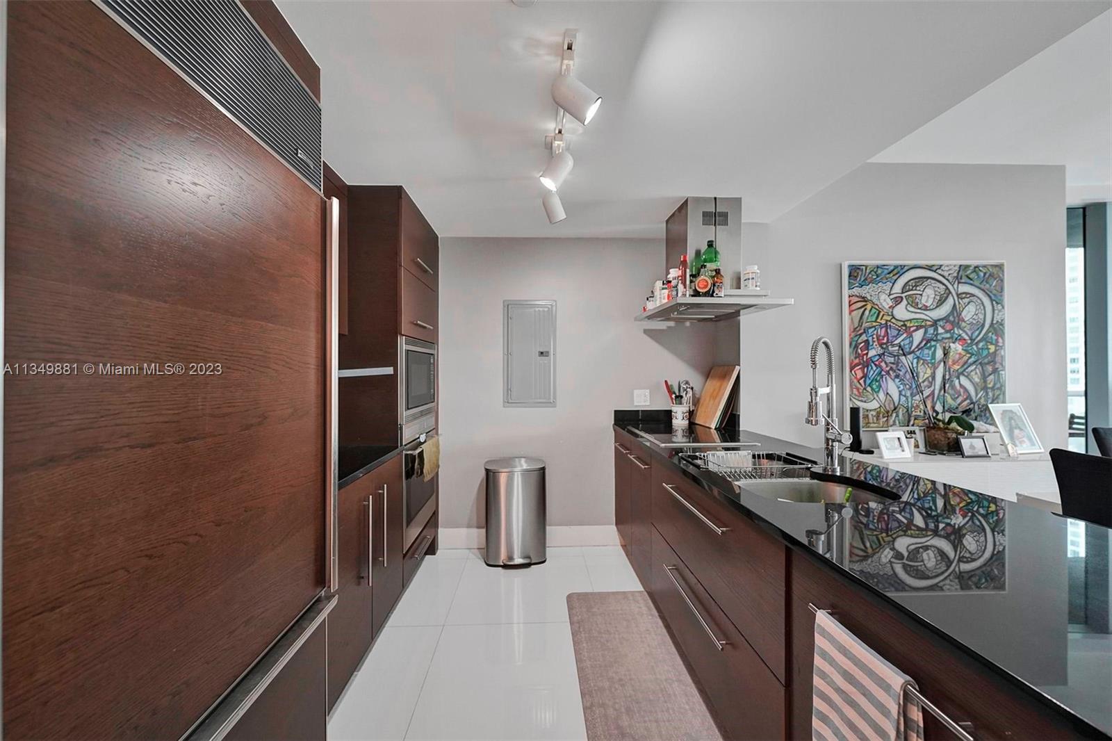 495 Brickell Ave # 1102