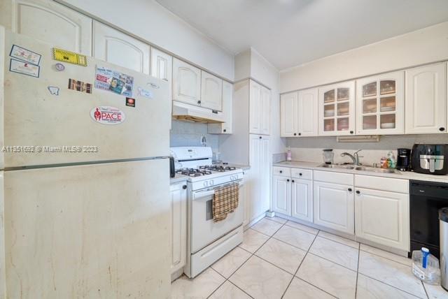 1000 NW 182nd St