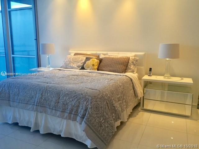1100 Biscayne Blvd # 4903