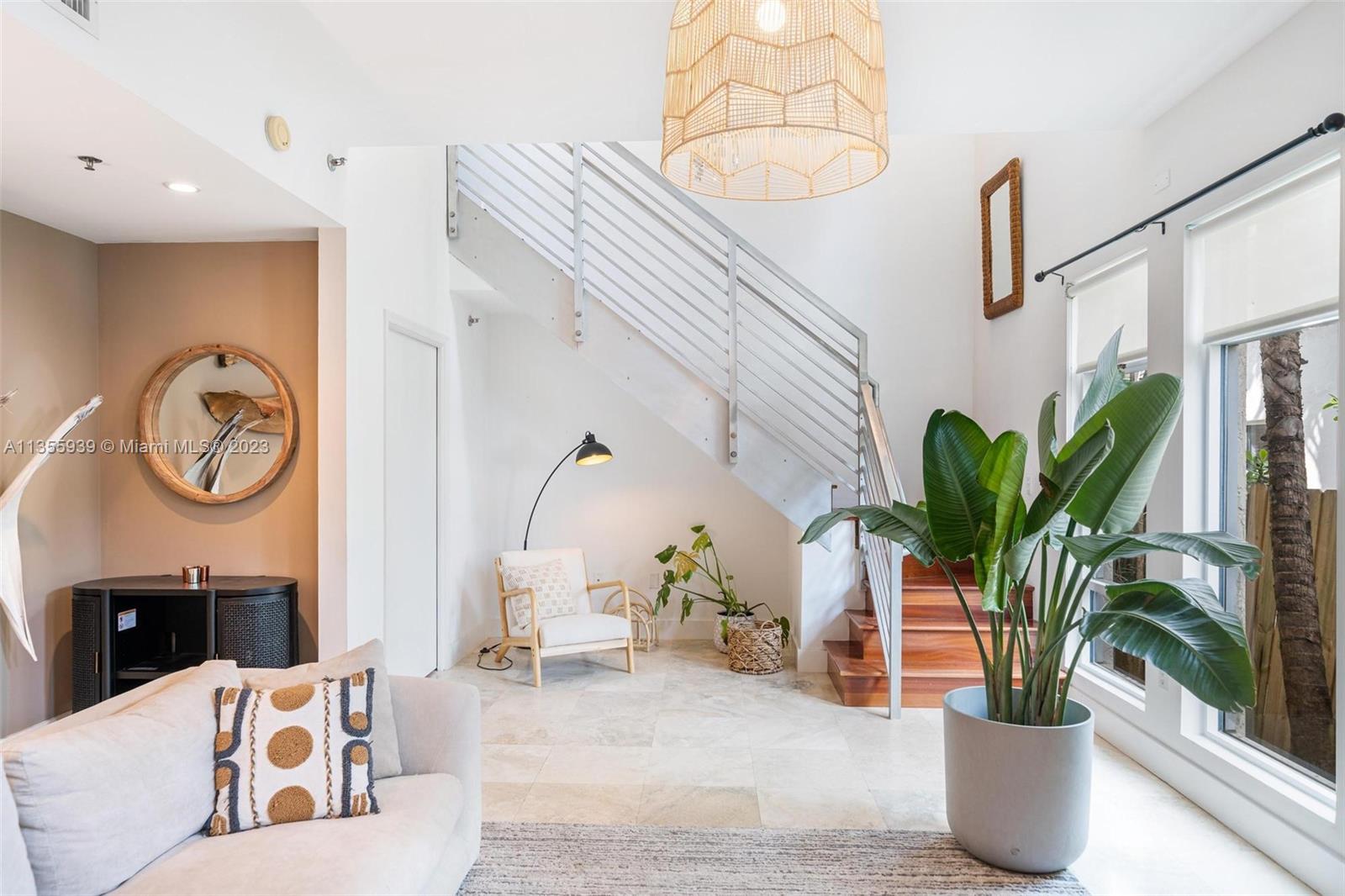 1545 Jefferson Ave # 106