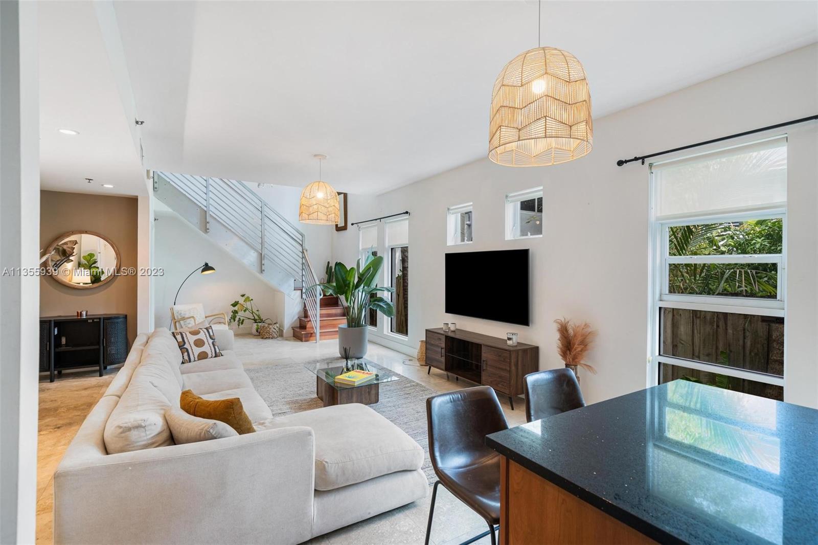 1545 Jefferson Ave # 106