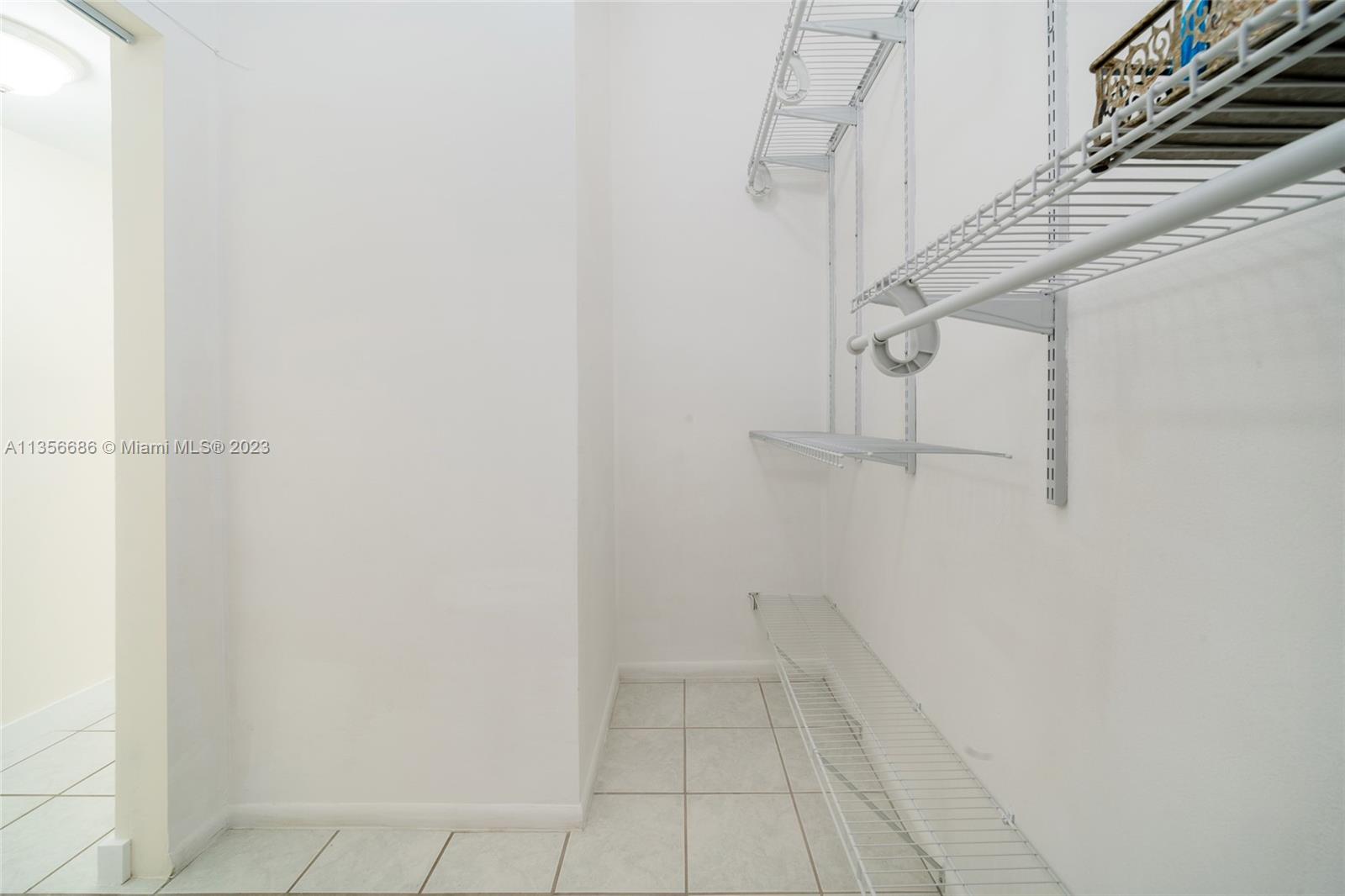 798 Crandon Blvd # B Unit: 56-B