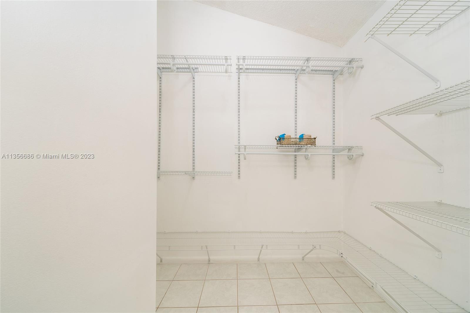 798 Crandon Blvd # B Unit: 56-B