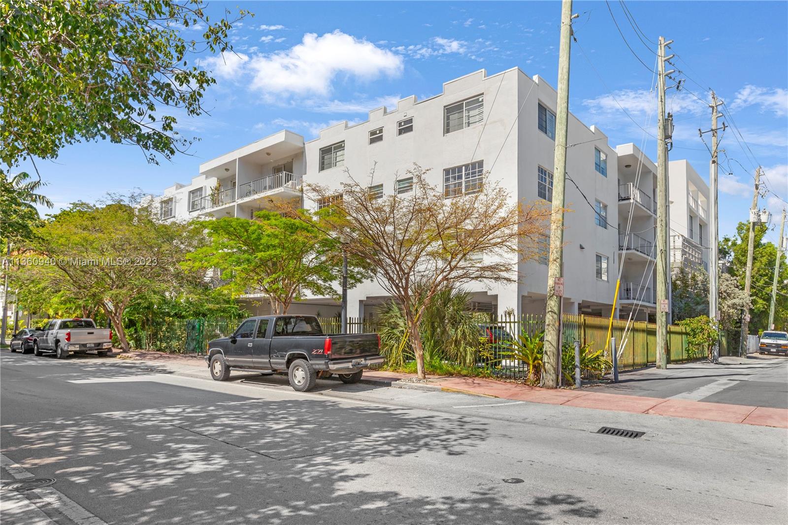 201 Jefferson Ave # 2B