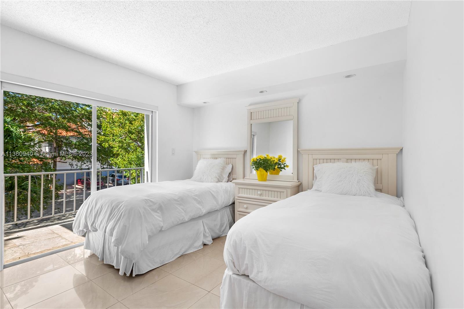 201 Jefferson Ave # 2B