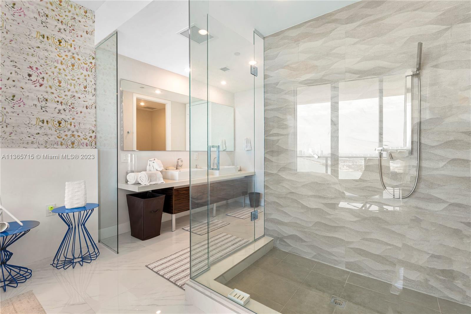 1100 Biscayne Blvd # 3203