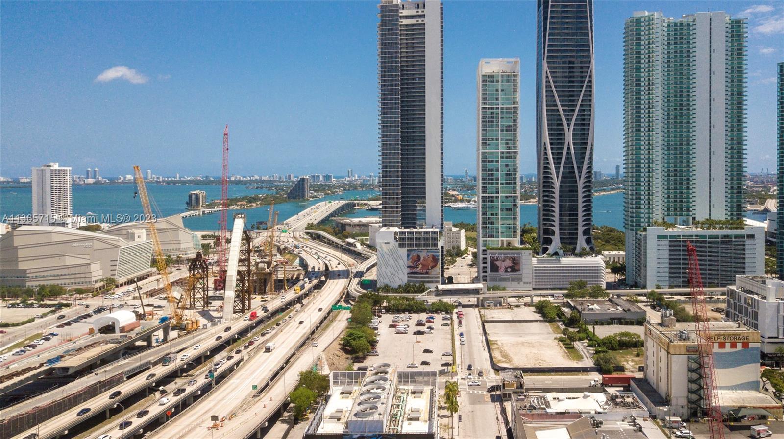 1100 Biscayne Blvd # 3203