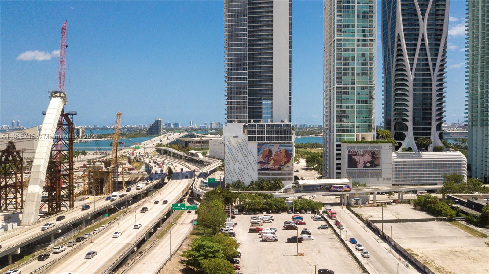 1100 Biscayne Blvd # 3203