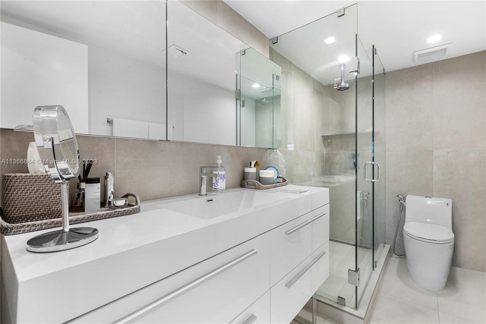 1450 Lincoln Rd # 503