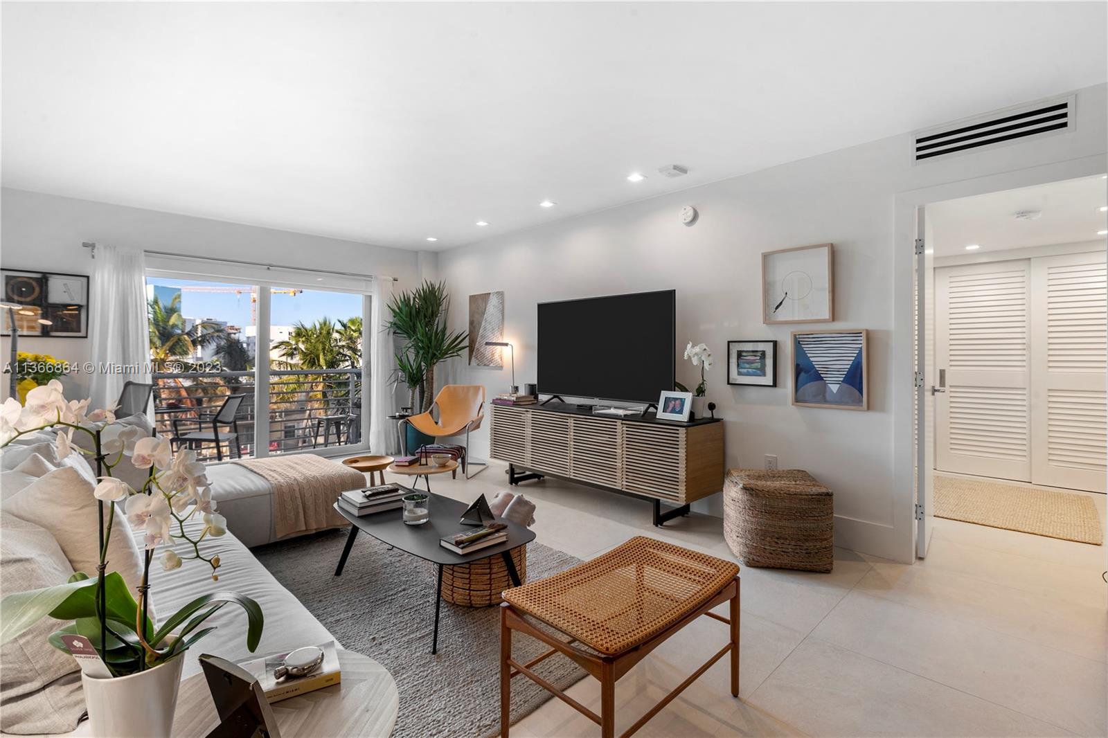 1450 Lincoln Rd # 503