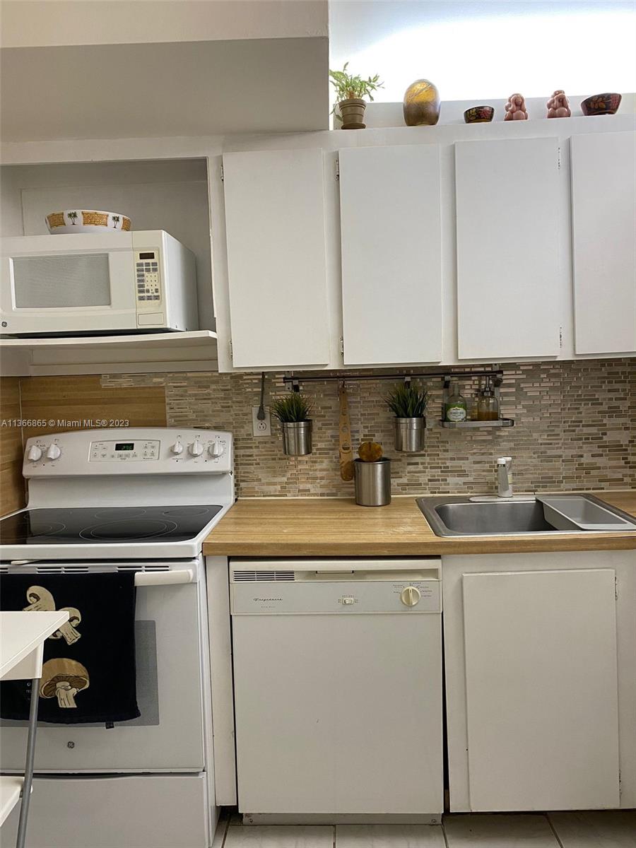 821 Euclid Ave # 302