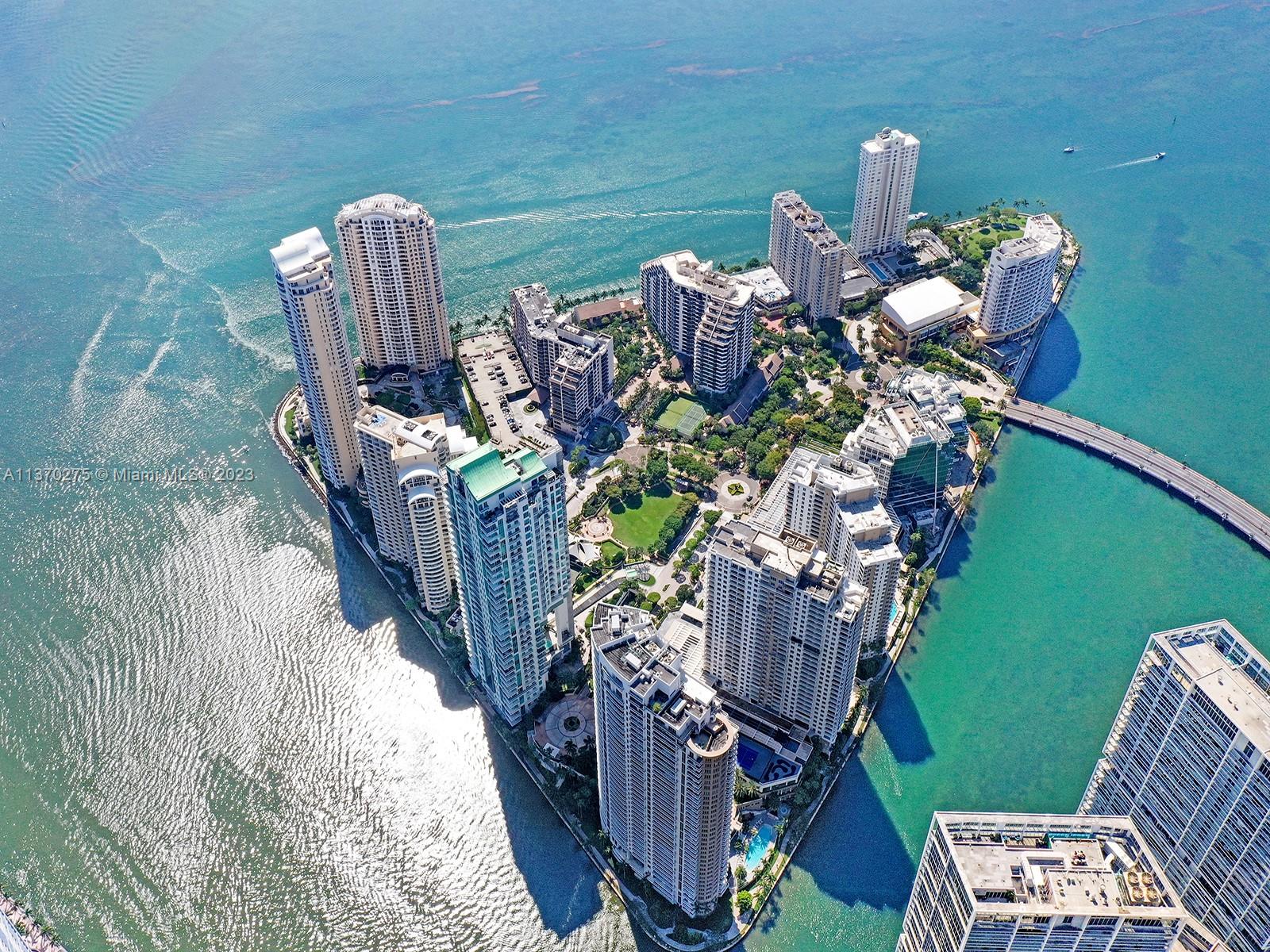 540 Brickell Key Dr # 1817
