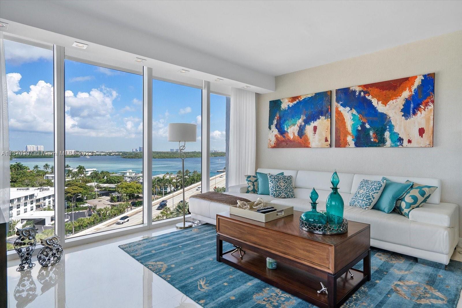 10275 Collins Ave # 922