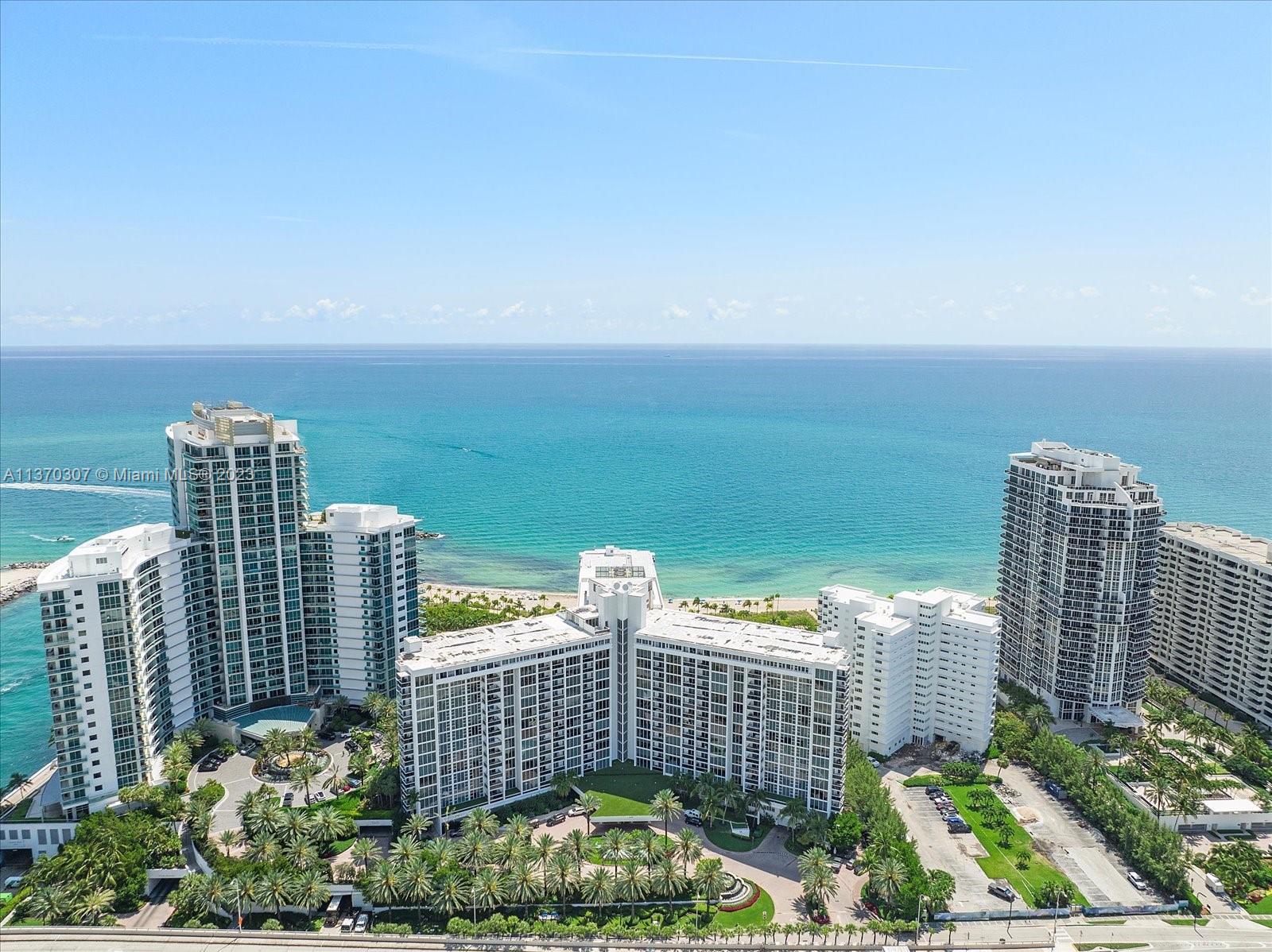 10275 Collins Ave # 922
