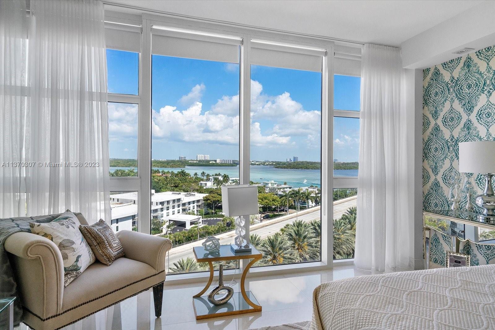 10275 Collins Ave # 922
