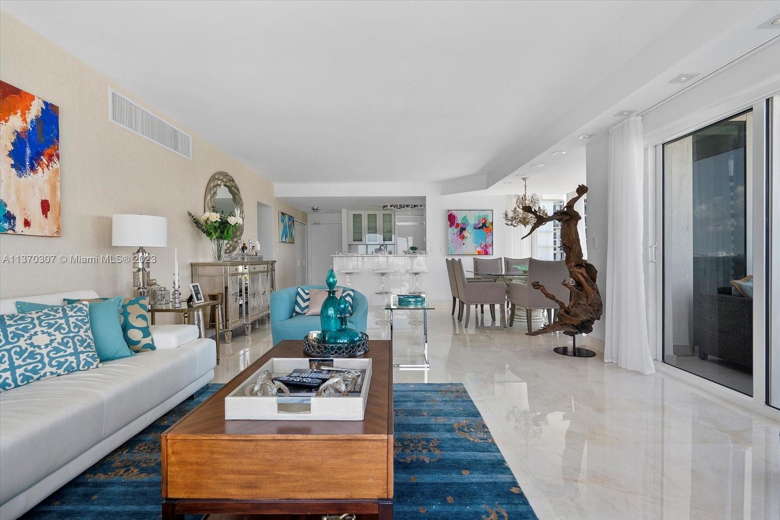 10275 Collins Ave # 922