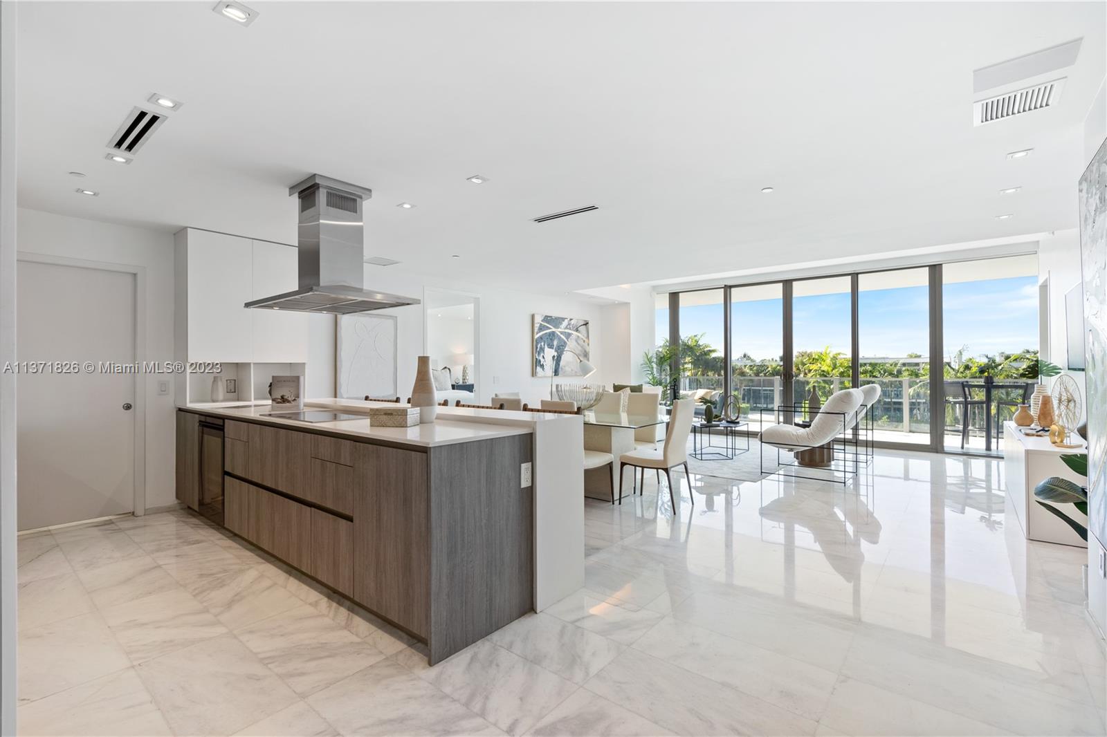 350 Ocean Dr # 305N