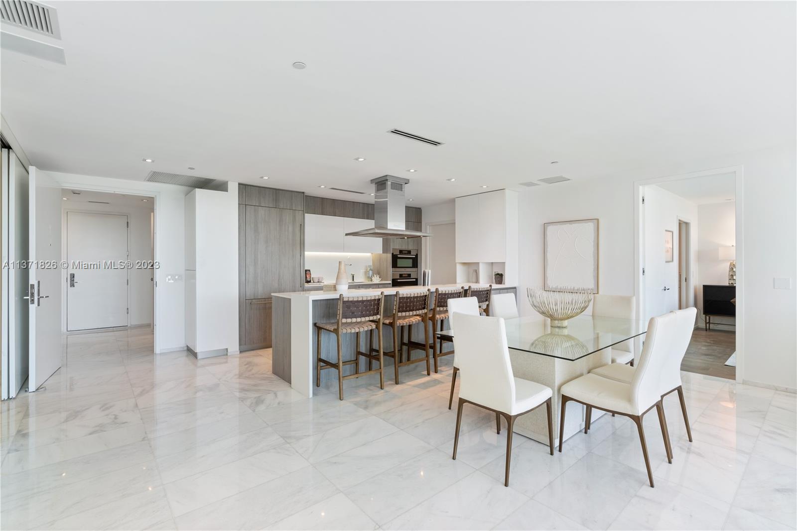 350 Ocean Dr # 305N