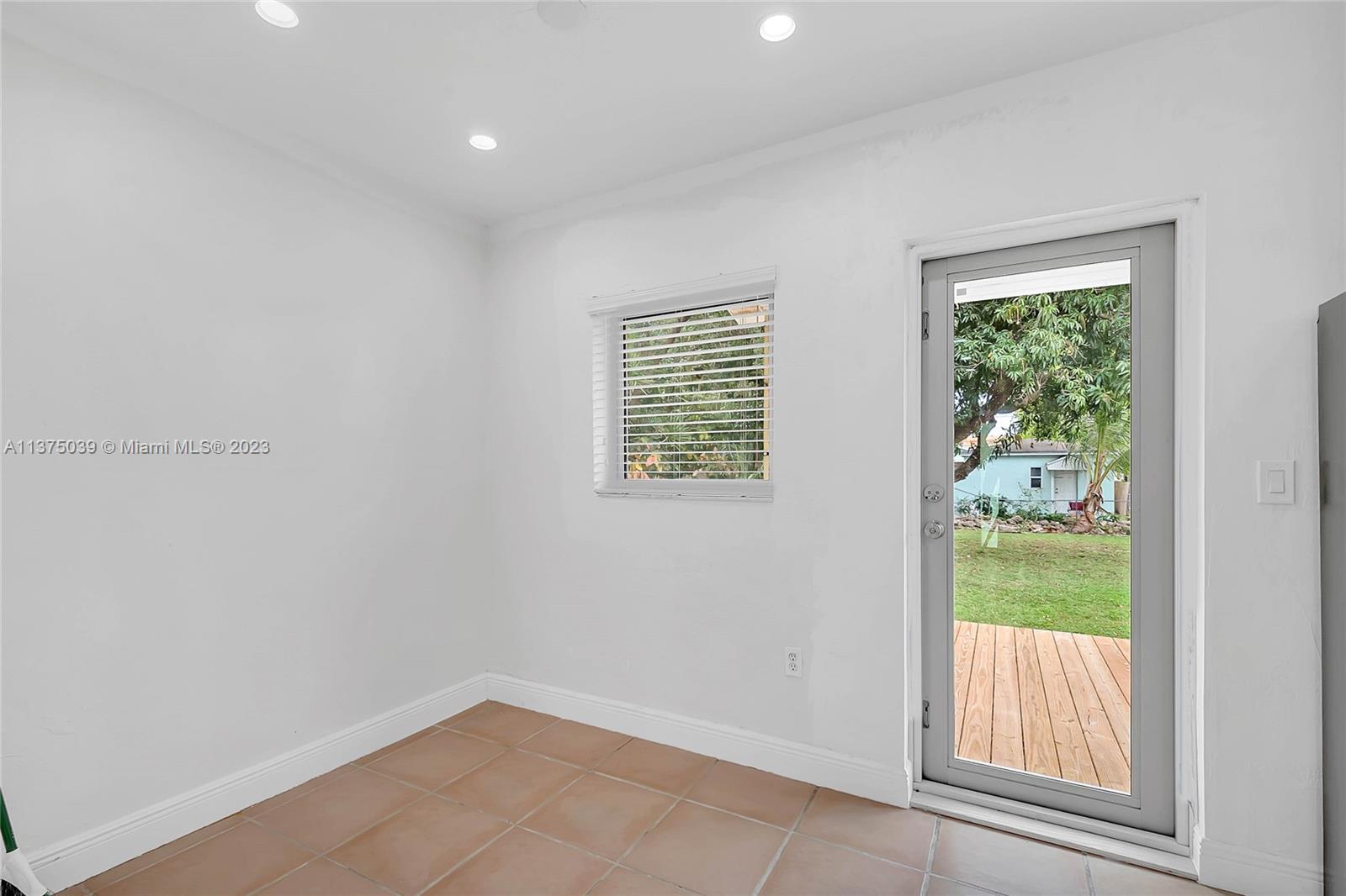 3050 SW 23rd Ter