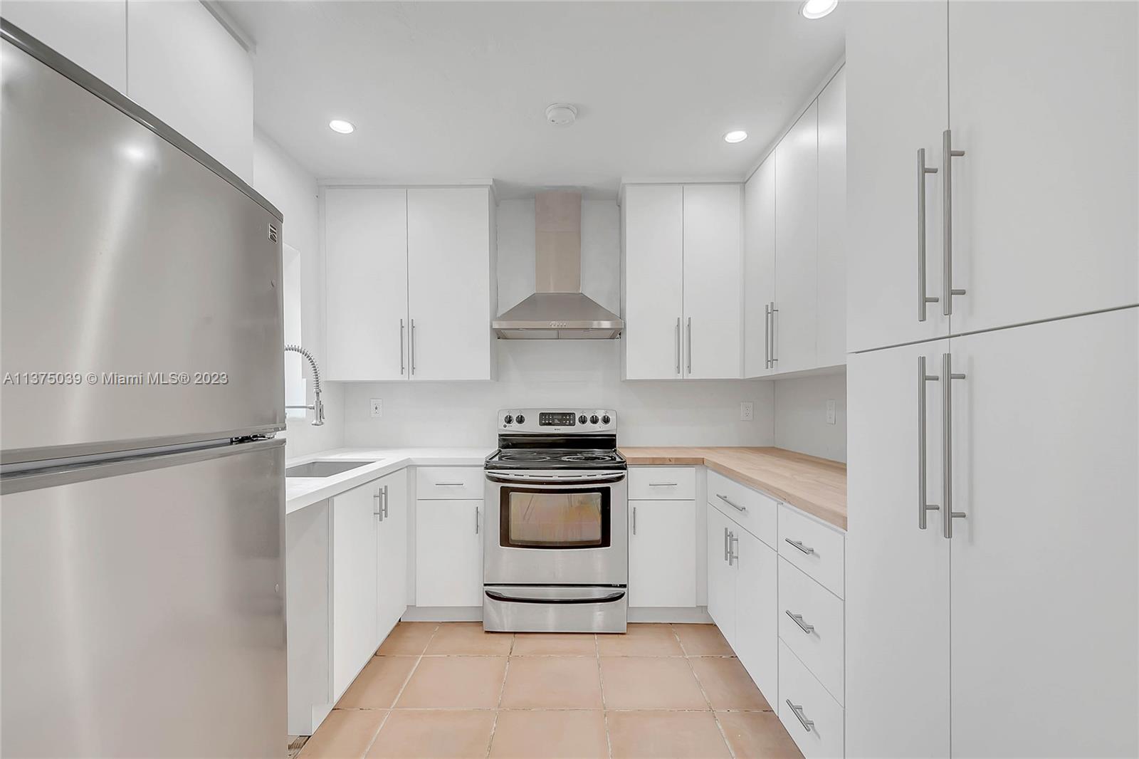 3050 SW 23rd Ter