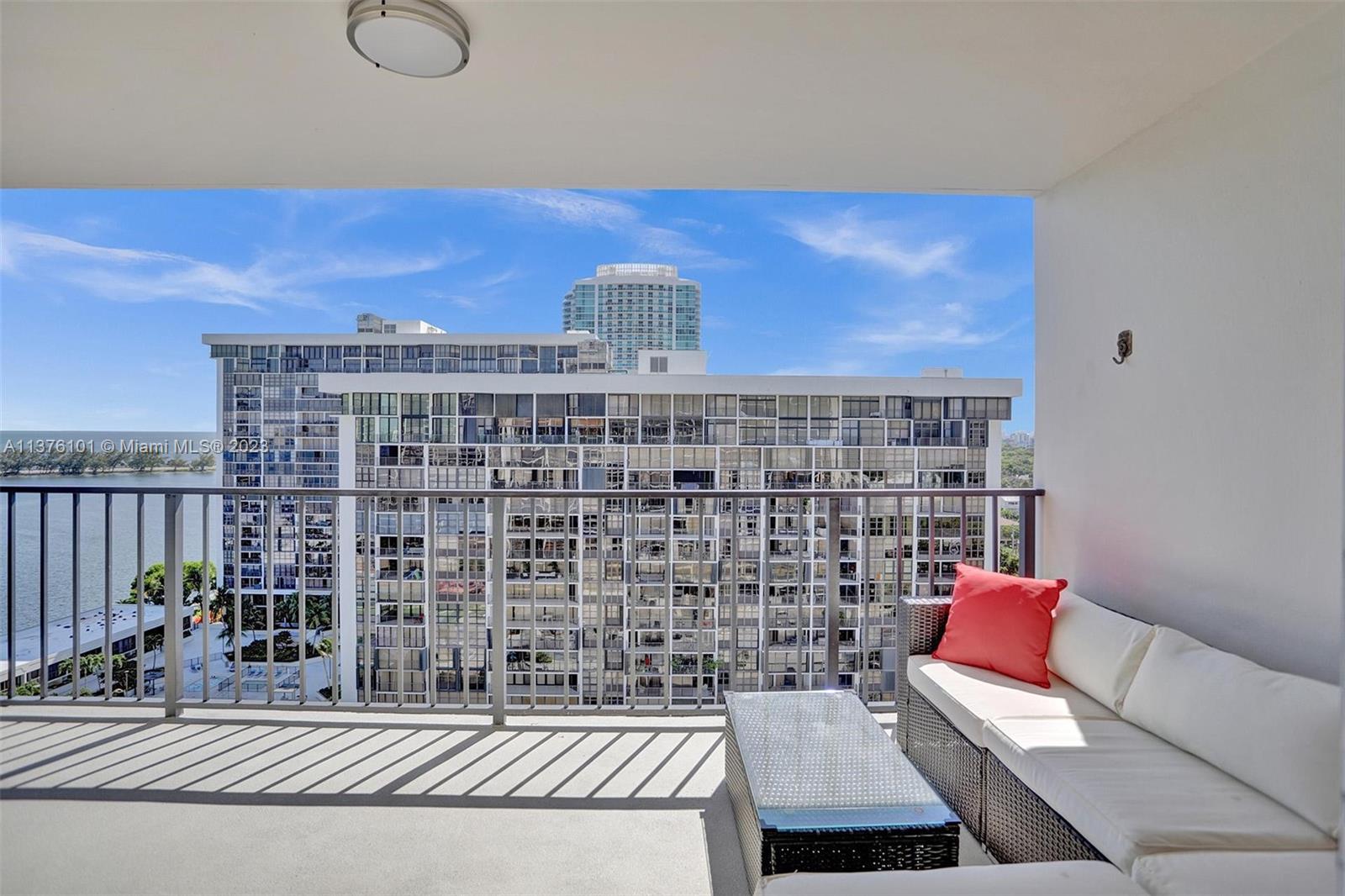 1901 Brickell Ave # B1704