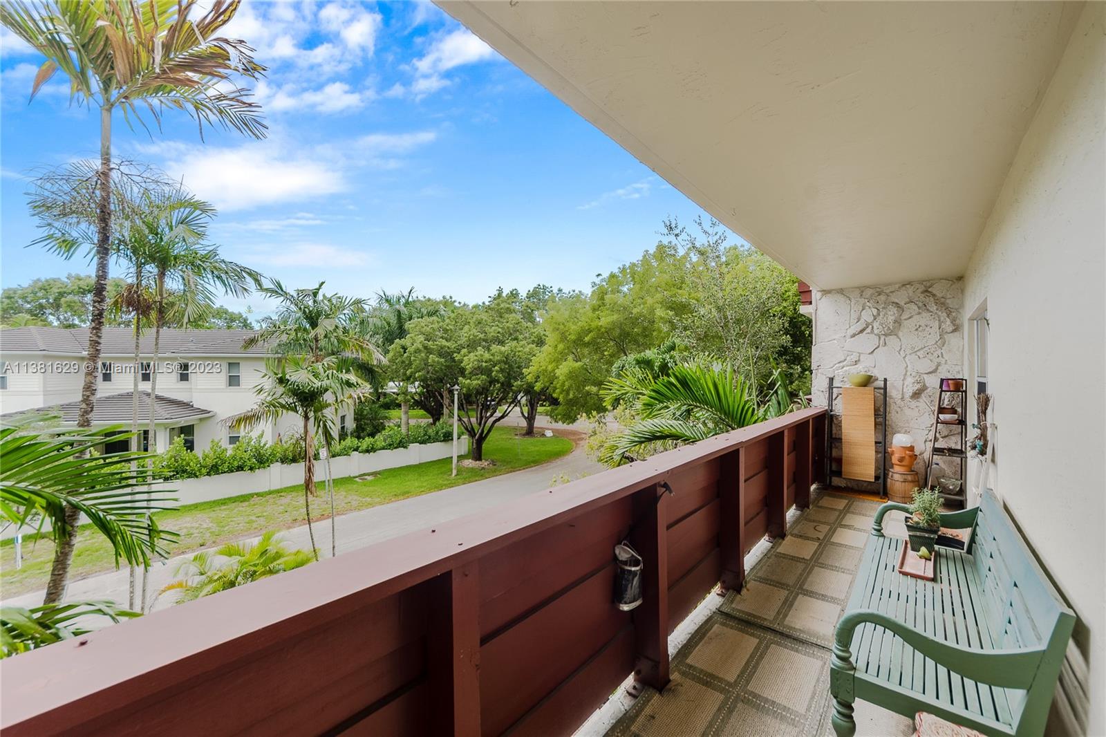 1205 Mariposa Ave # 316