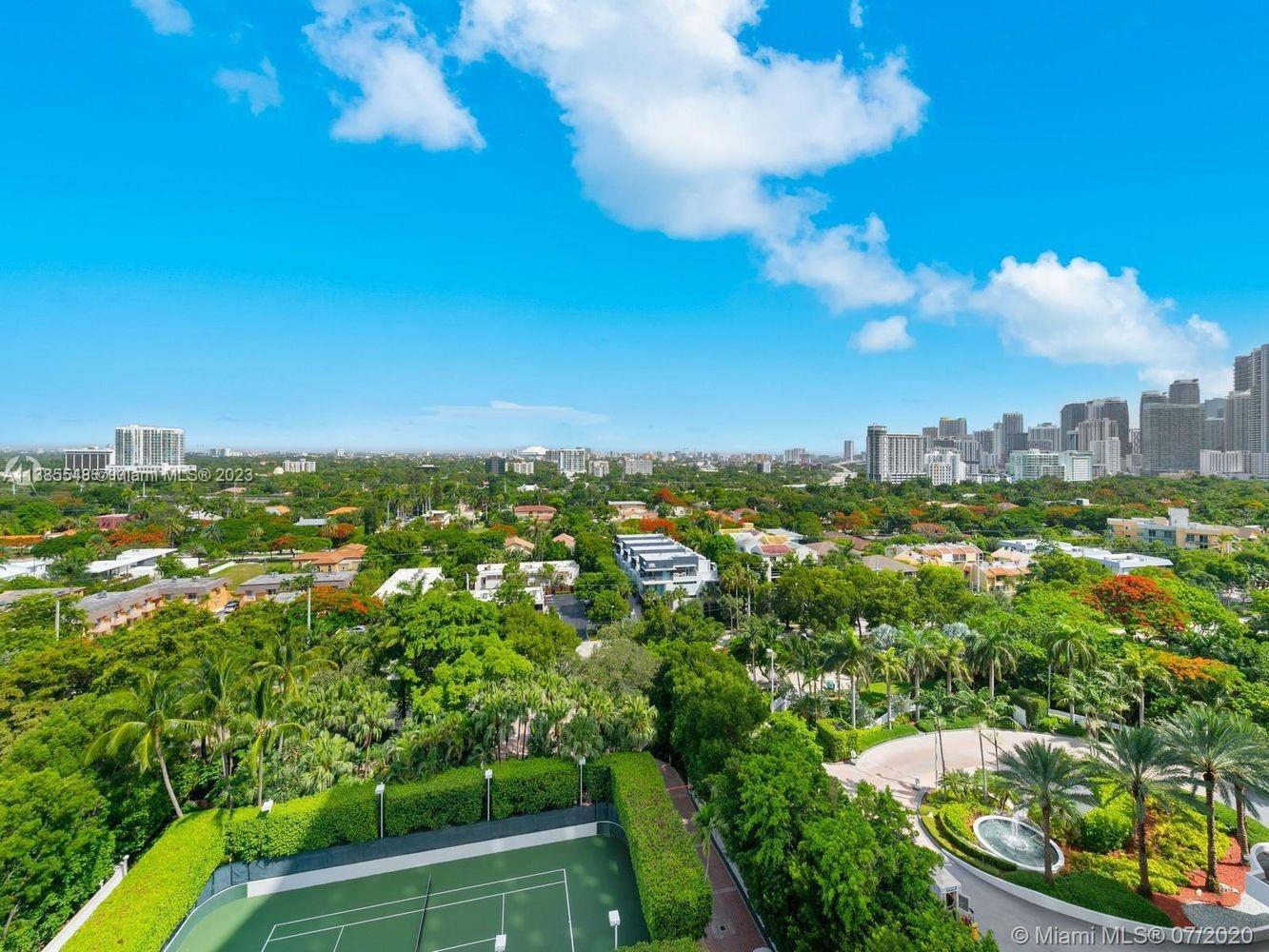 2127 Brickell Ave # 1606