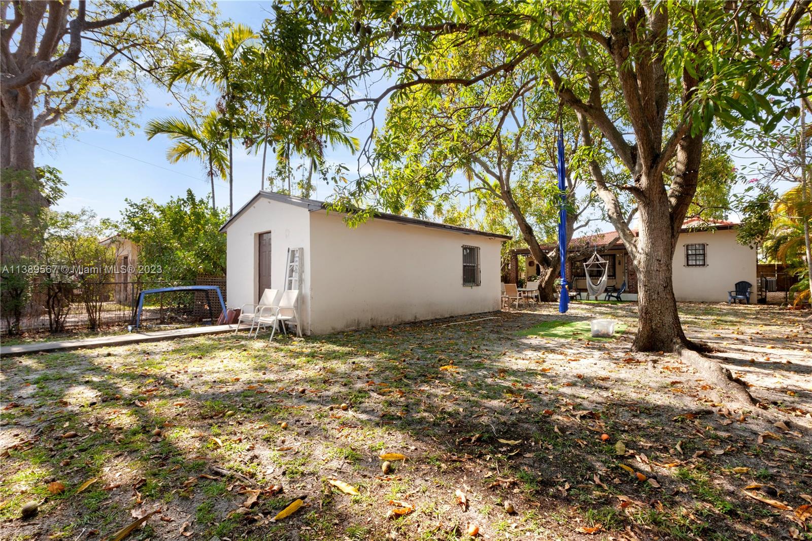 2214 SW 17th Ter