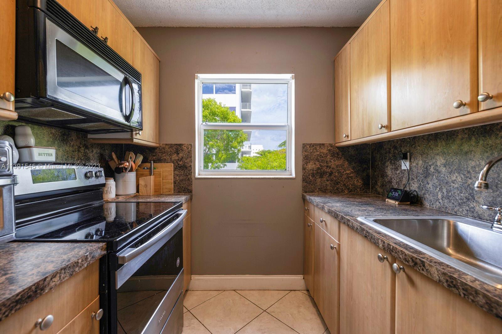 2920 SW 28th Ter # 407