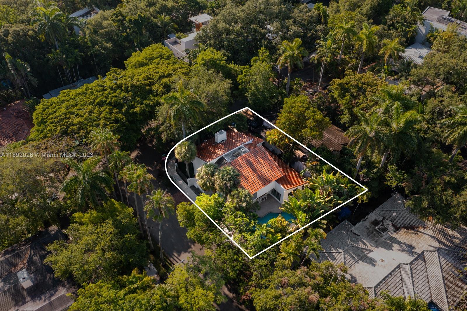 2800 Crystal Ct
