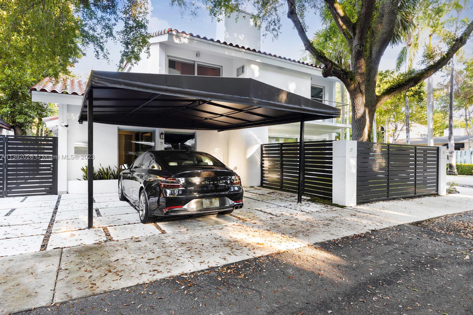 2800 Crystal Ct