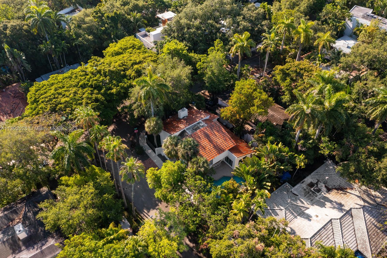 2800 Crystal Ct