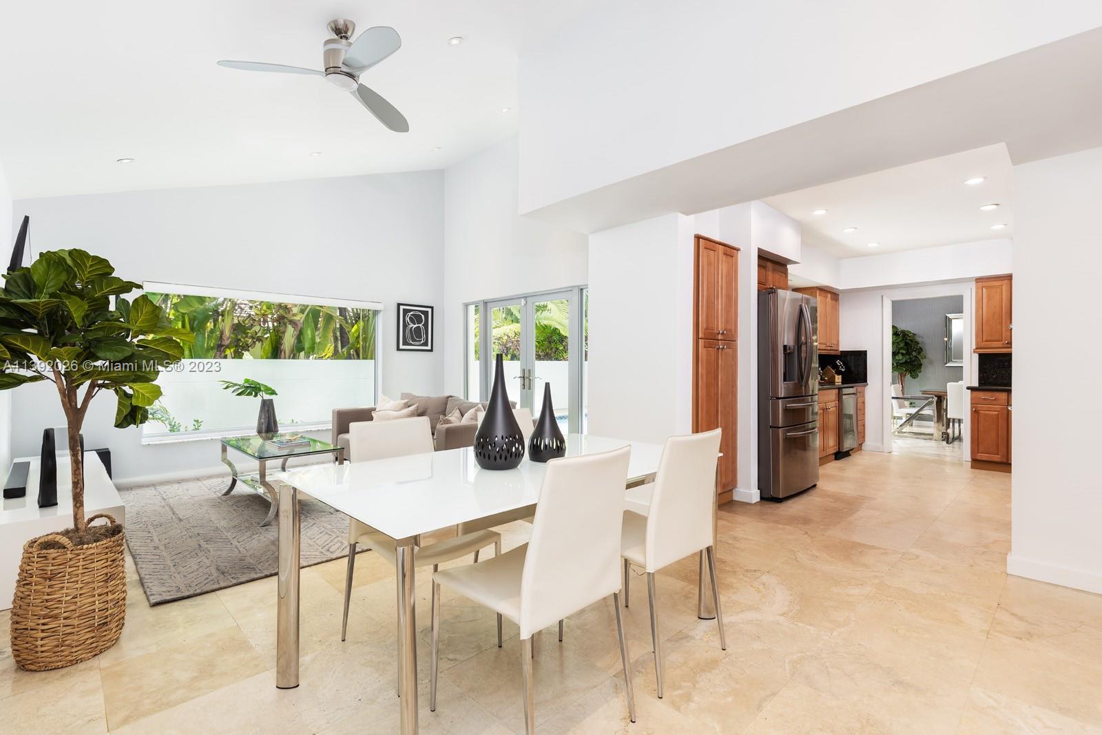 2800 Crystal Ct