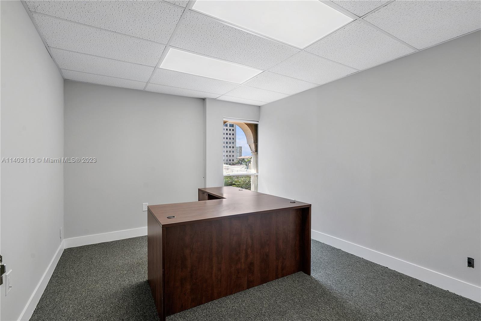 815 Ponce De Leon Blvd Unit: 3rd floor