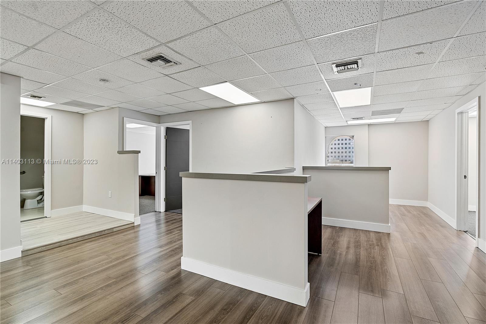 815 Ponce De Leon Blvd Unit: 3rd floor