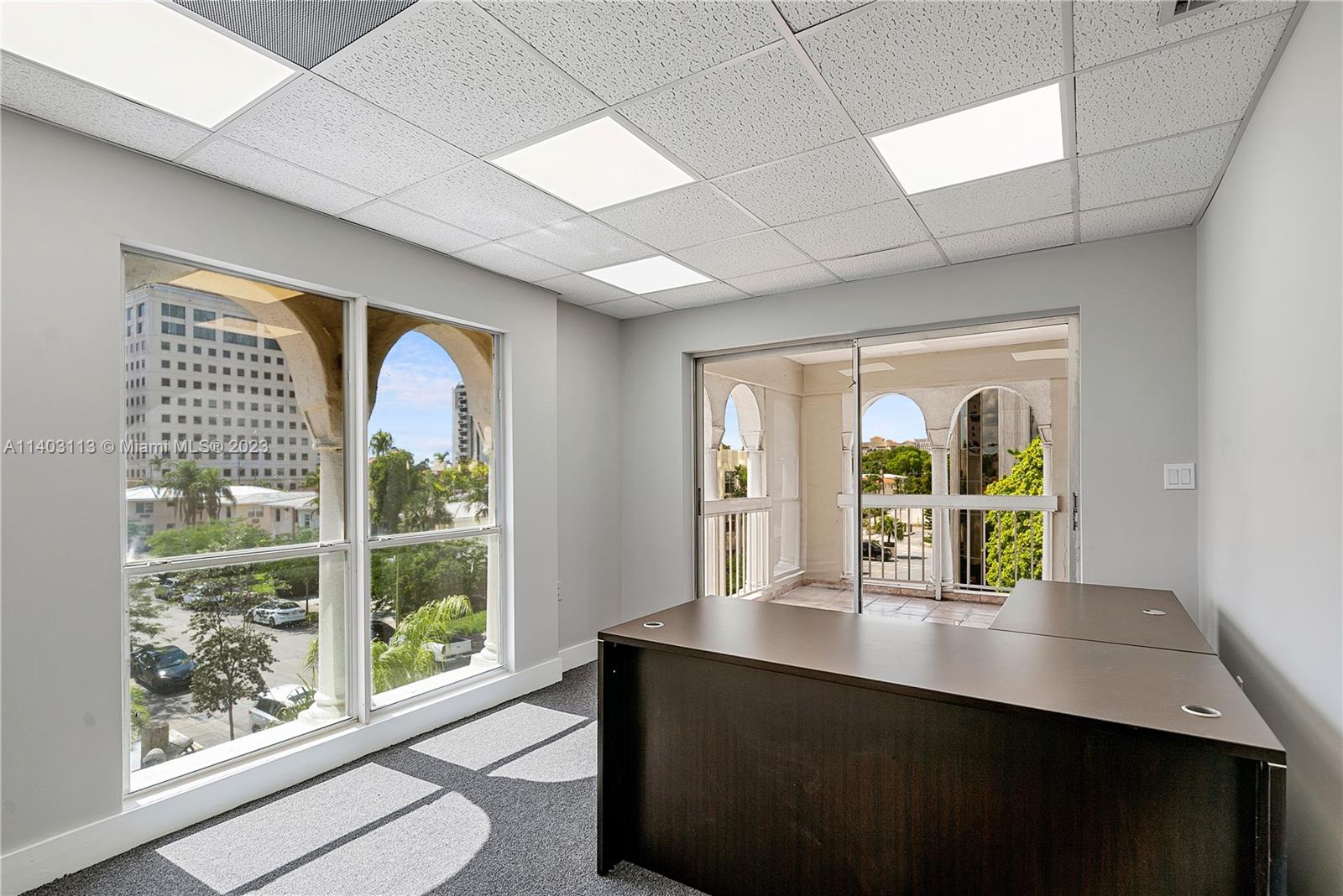 815 Ponce De Leon Blvd Unit: 3rd floor