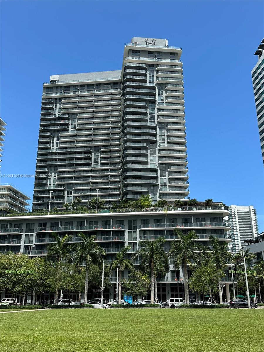 121 NE 34th St # 2101