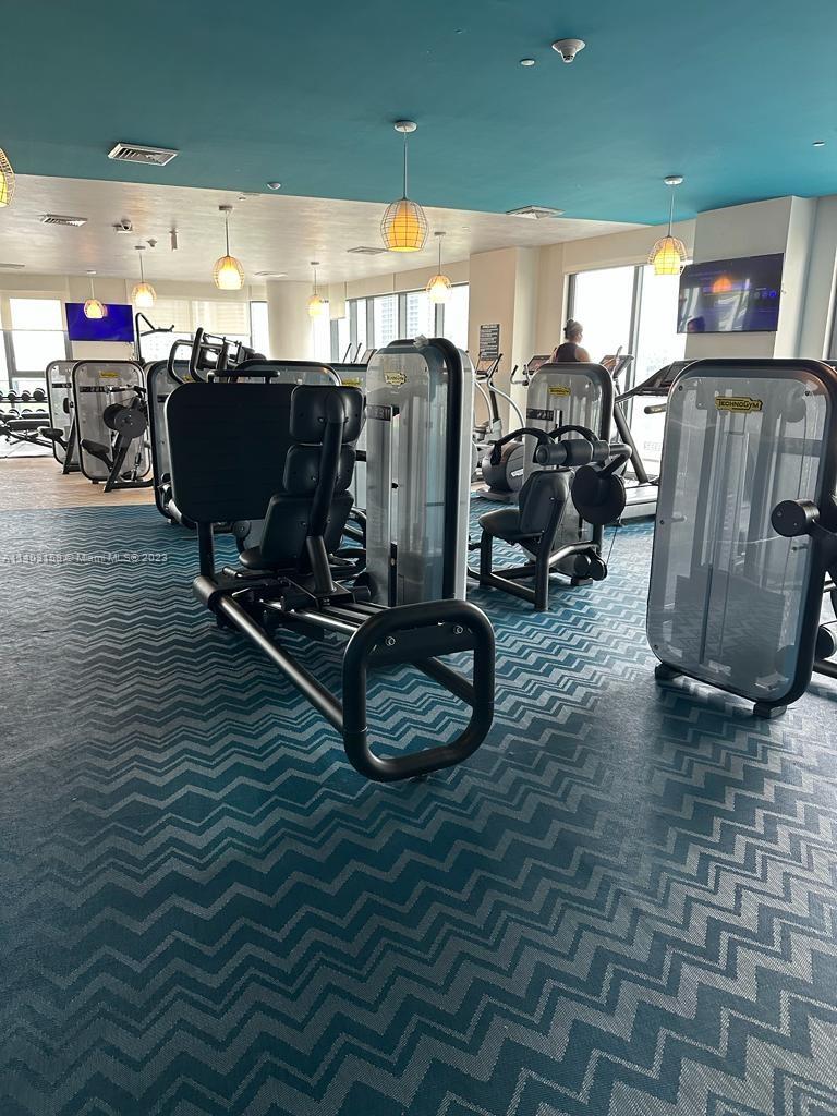 121 NE 34th St # 2101