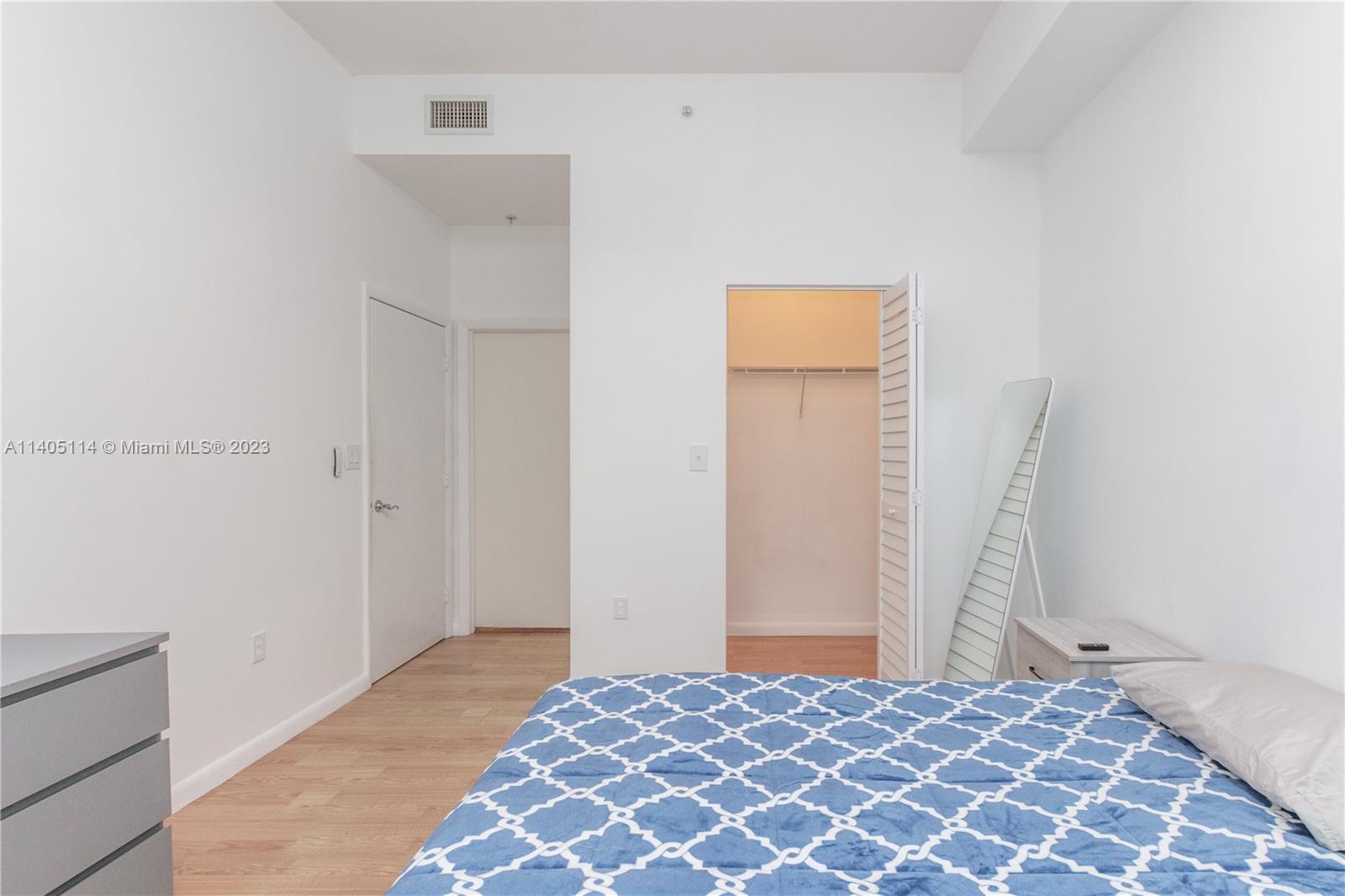 31 SE 5th St # 201