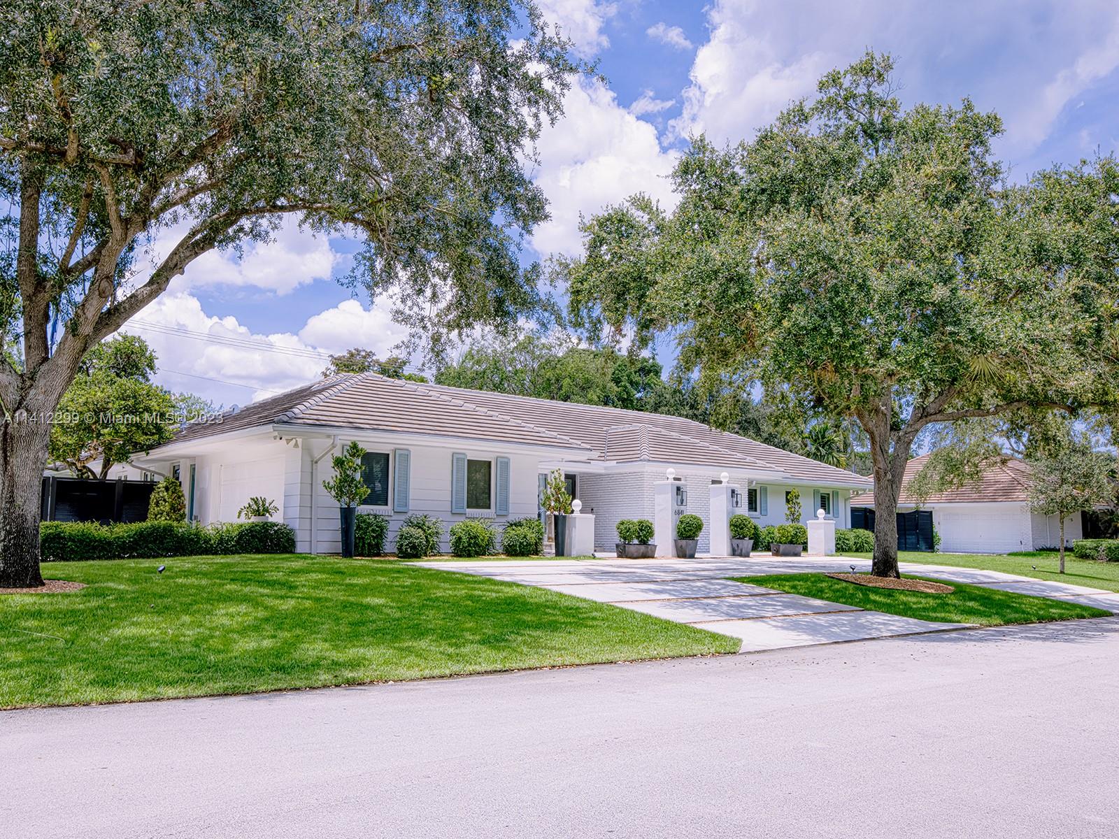 6841 SW 144th Ter