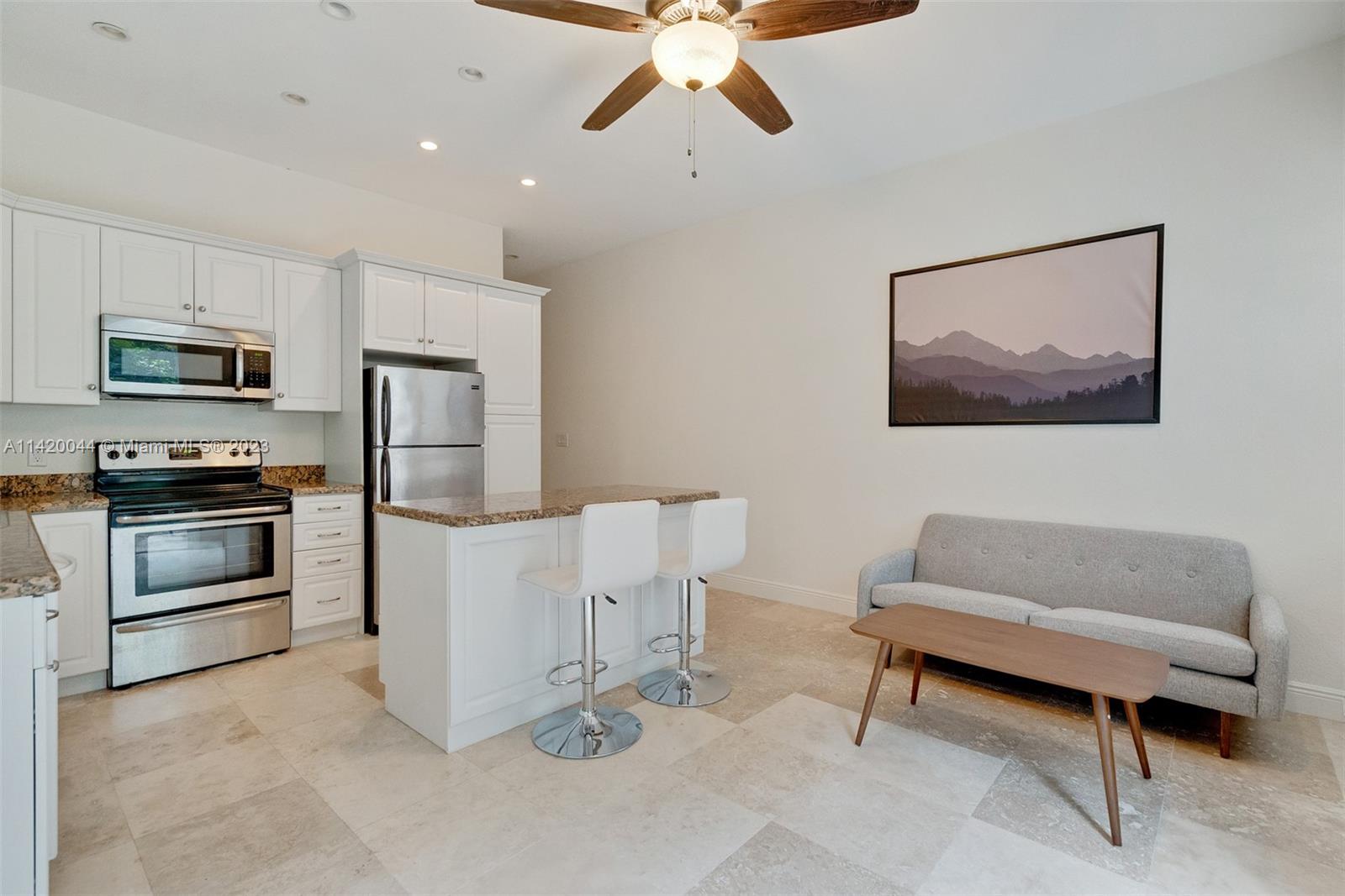 3564 Franklin Ave # 1