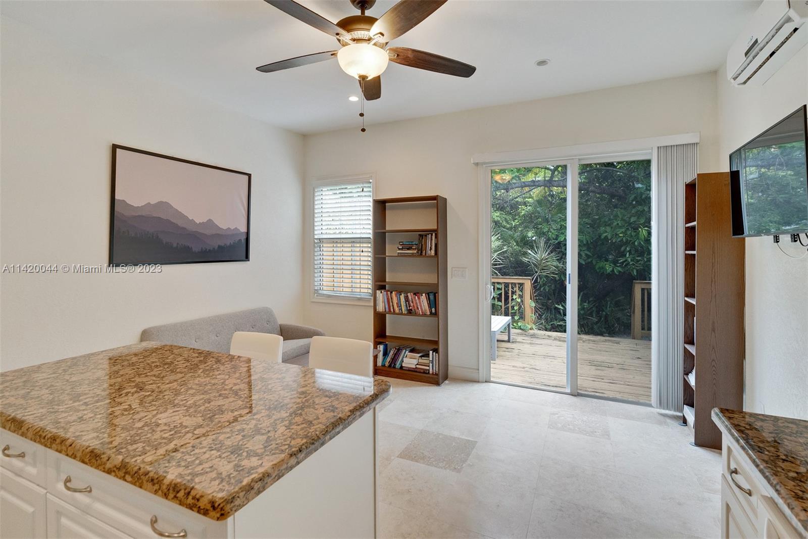 3564 Franklin Ave # 1