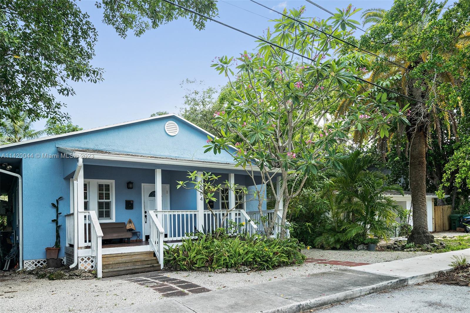 3564 Franklin Ave # 1