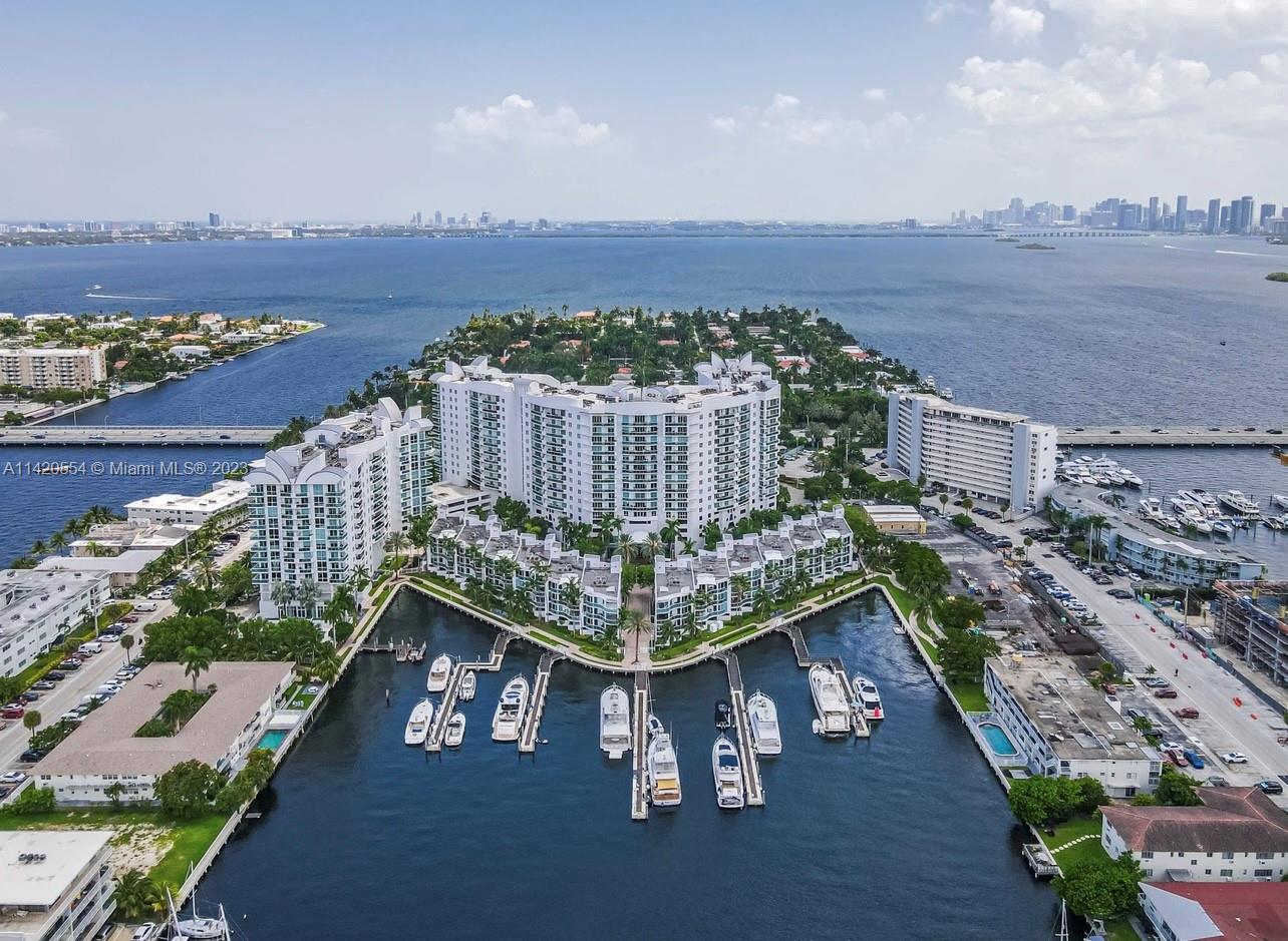 7918 Harbor Island Dr # 211