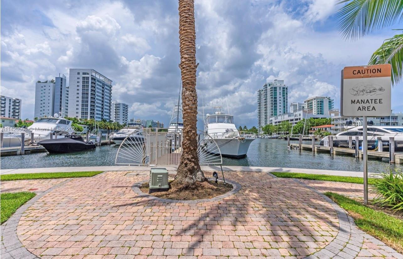 7918 Harbor Island Dr # 211