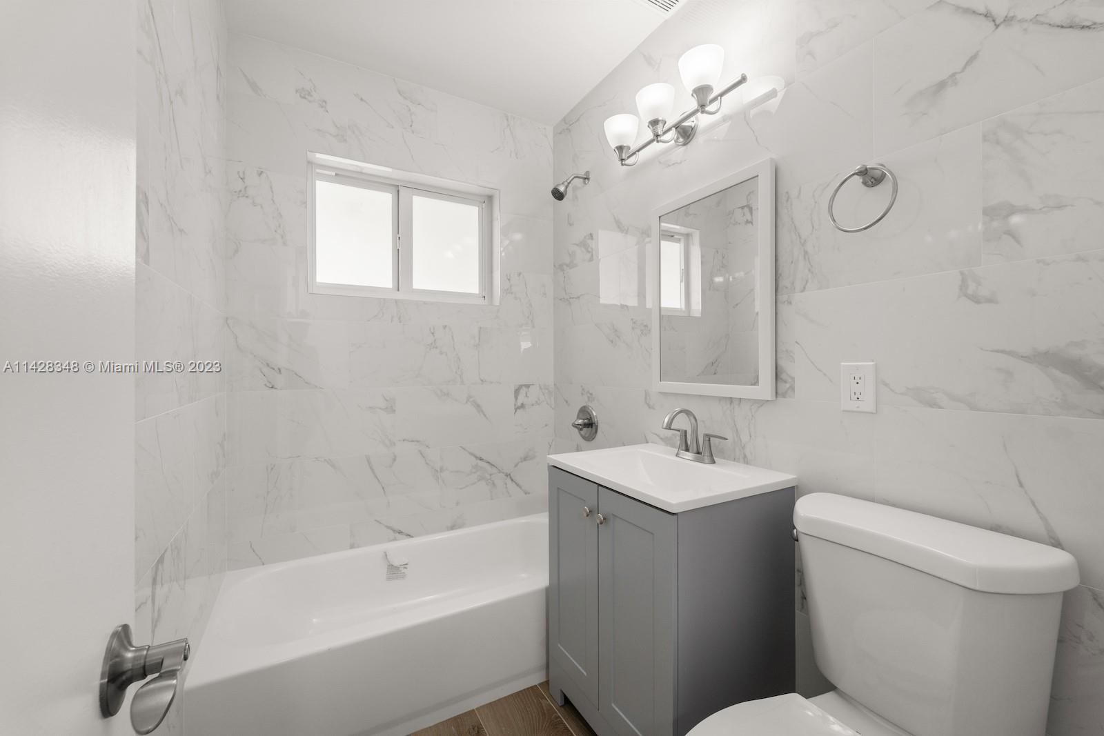 5172 NW 5th St Unit: 5172 Rear Unit
