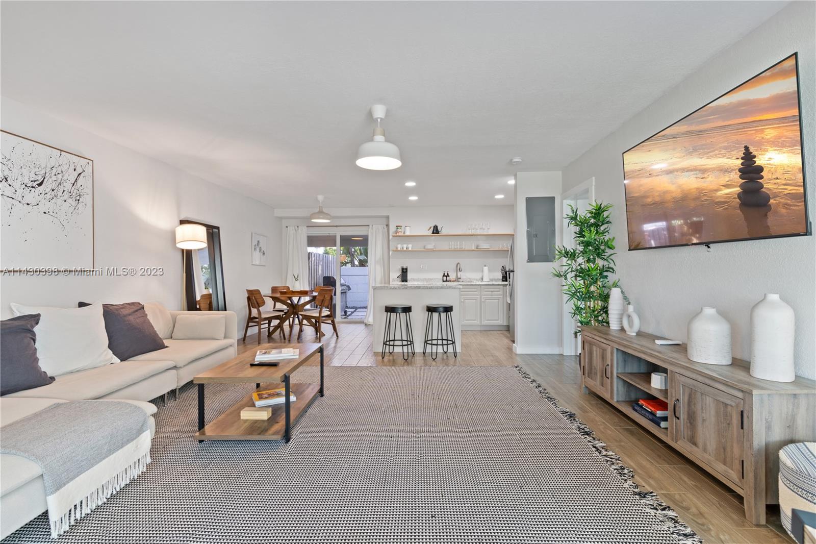 300 SW 23rd St # 2