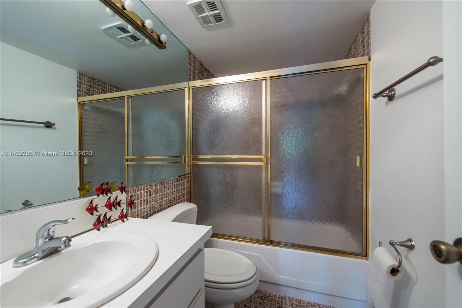 1205 Mariposa Ave # 431