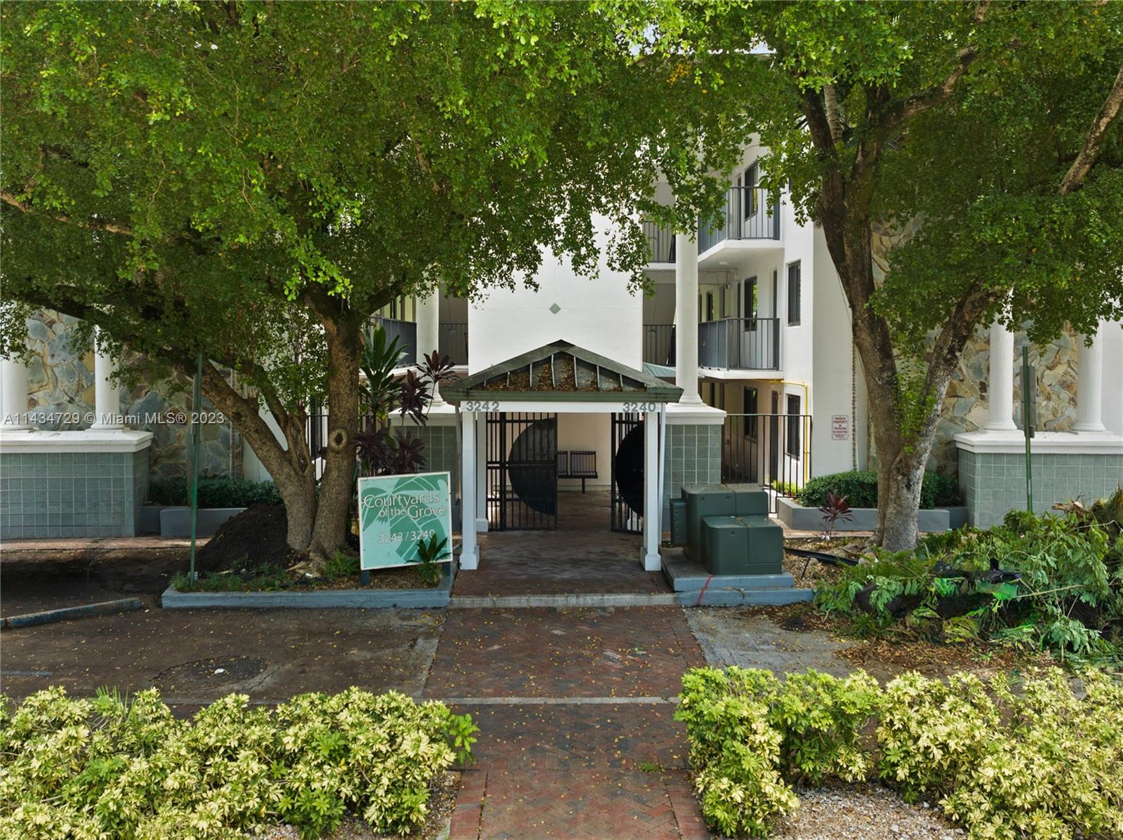 3242 Mary St # S311